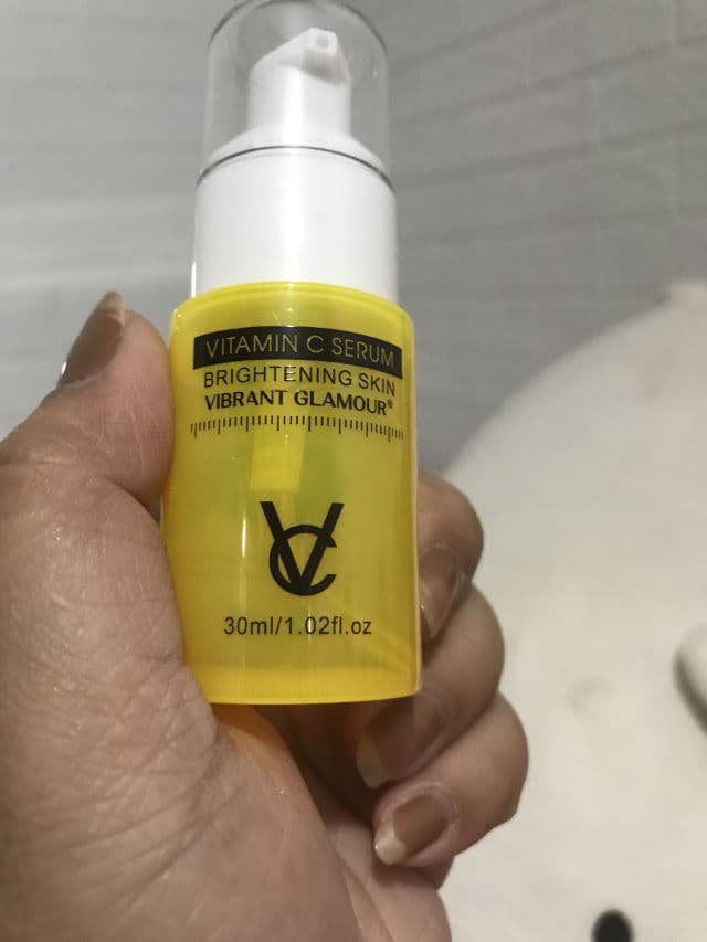Vibrant Glamour Vitamin C Whitening Serum review photo by chweetsays