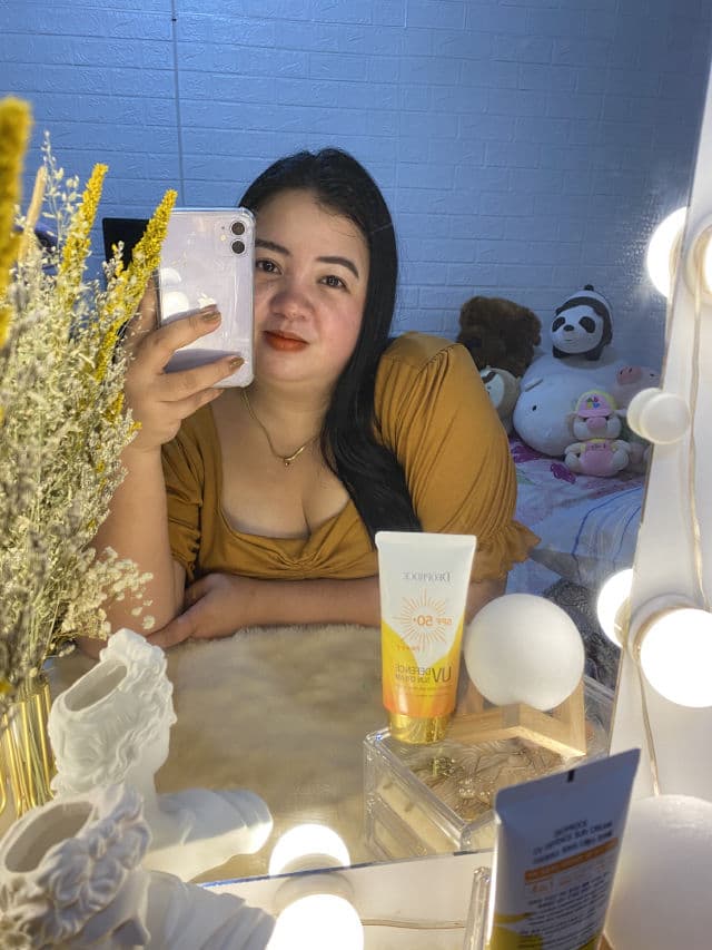 Deoproce UV Defence Sun Cream SPF 50+/PA+++ review photo by chweetsays
