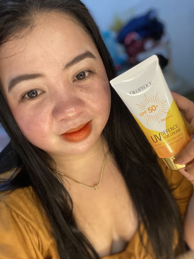 Deoproce UV Defence Sun Cream SPF 50+/PA+++ review photo by chweetsays