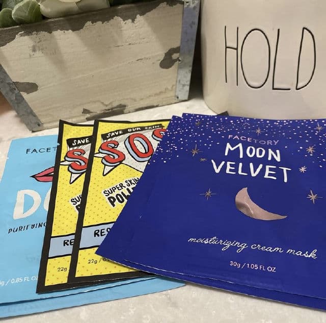 FaceTory Moon Velvet Moisturizing Cream Mask review photo by cleahanchey