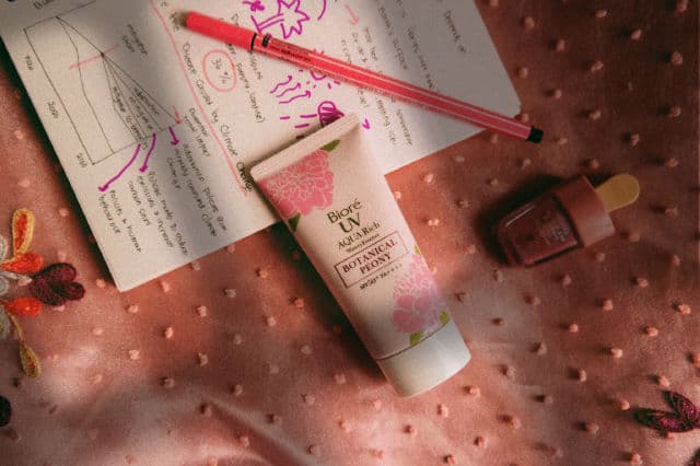 Biore UV Aqua Rich Watery Essence Botanical Peony SPF50+ PA++++ review photo by clefty