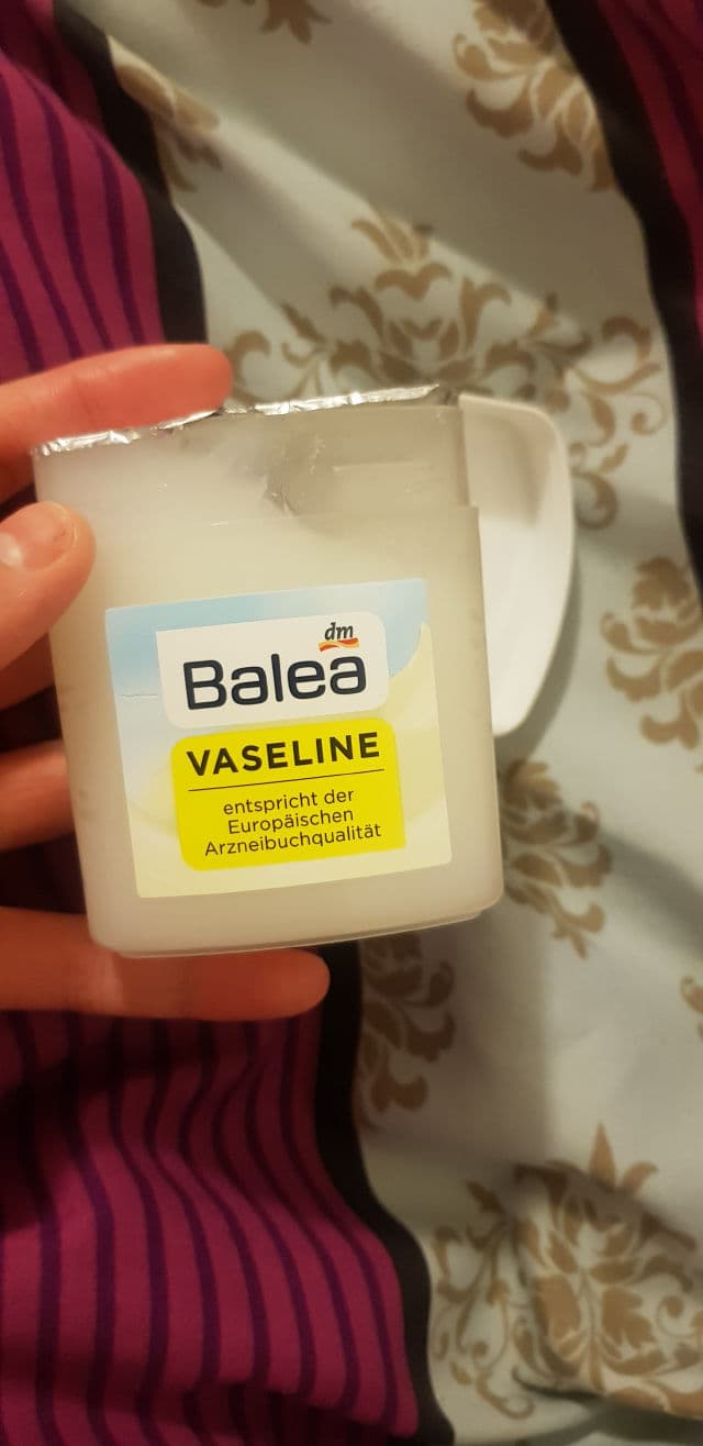 Balea Vaseline review photo by clumpsymai