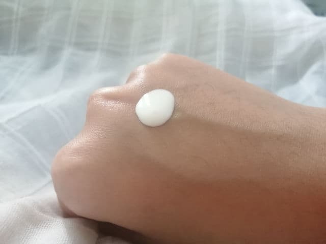 SKIN AQUA Sunplay UV Whitening Moisture Gel SPF 50 PA++ review photo by cookieo
