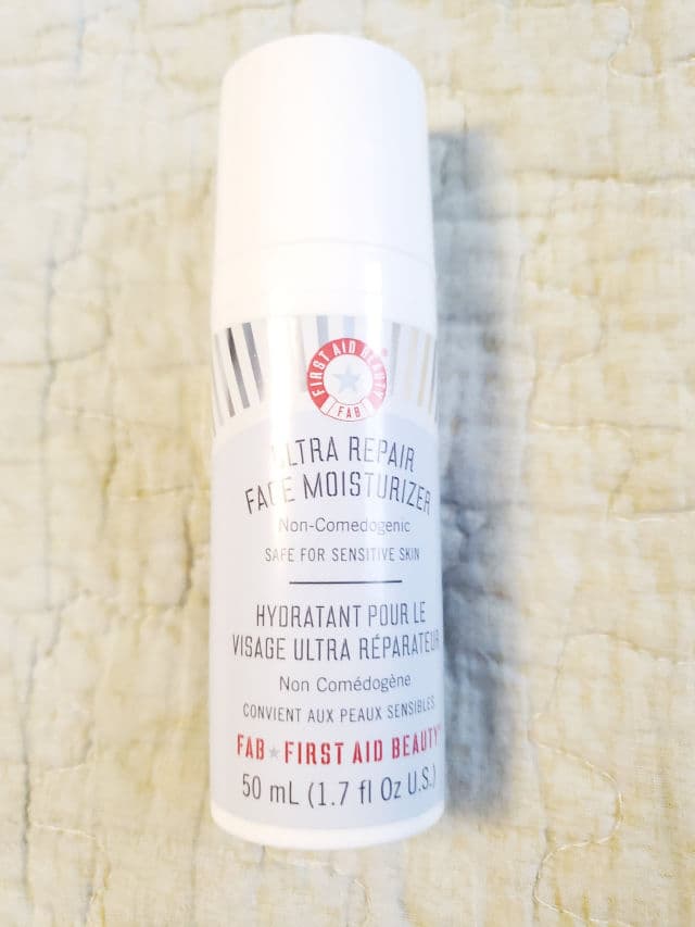 First Aid Beauty Ultra Repair Face Moisturiser review photo by coranne