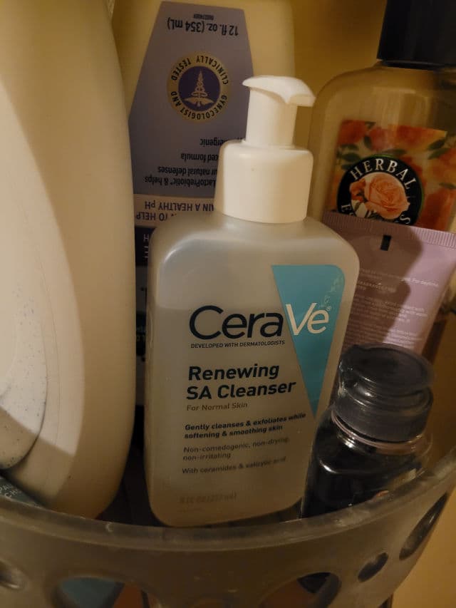 CeraVe SA Smoothing Cleanser review photo by lovetheskinyourin711