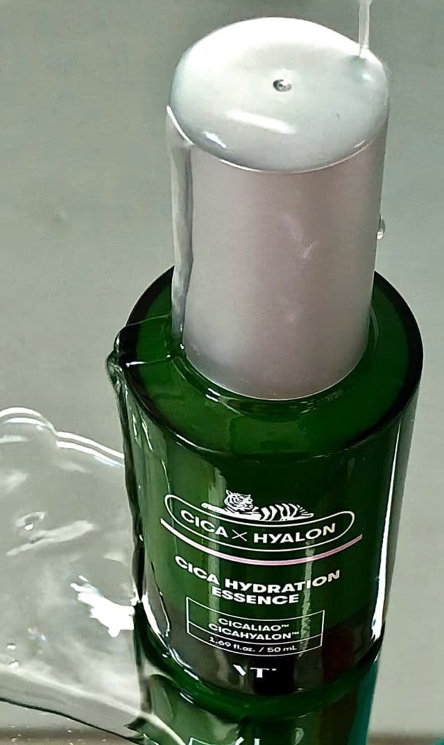 VT COSMETICS Cica Hydration Essence review photo by cuquix