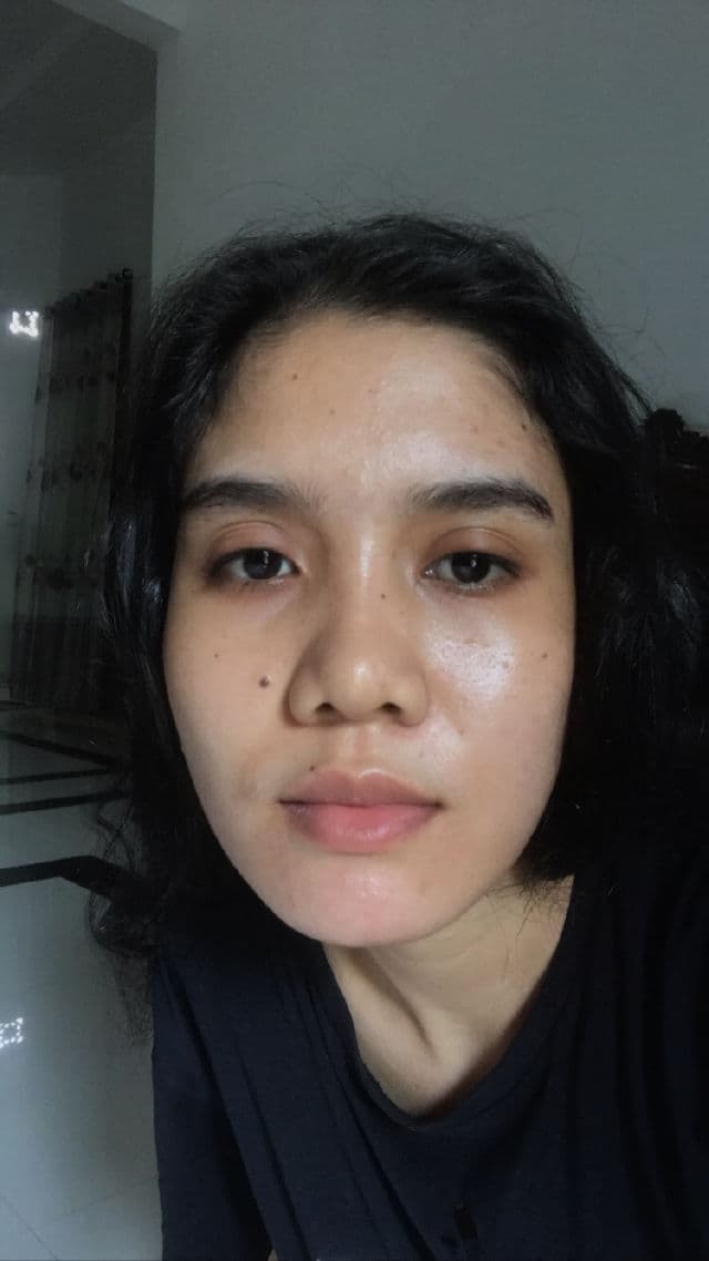 BENTON Snail Bee High Content Skin review photo by cut