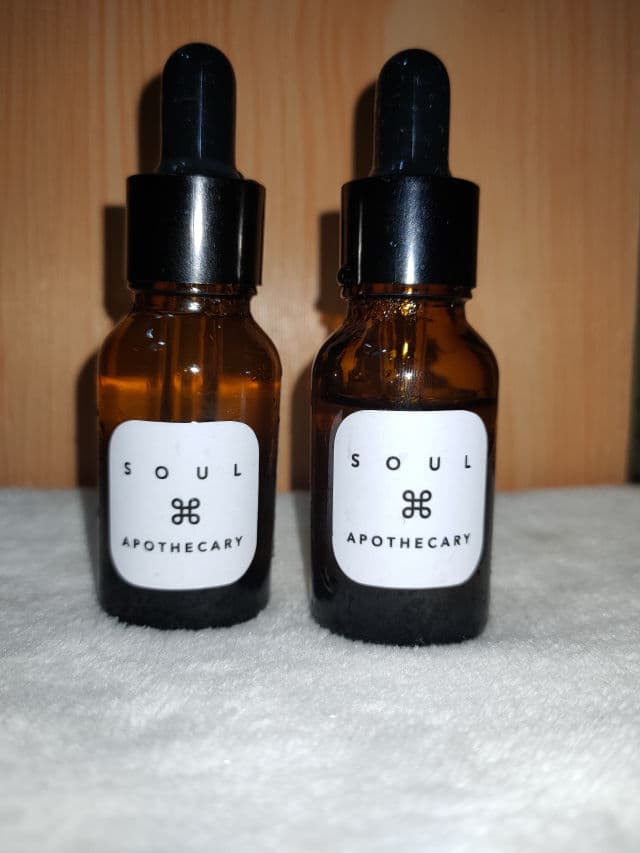 Soul Apothecary Glow Serum (Vitamin C & E + Hyaluronic Acid + Niacinamide + Astaxanthin) review photo by czhyreigne