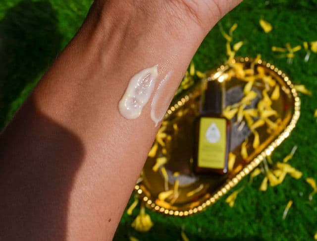 Suganda Rosehip Moisturiser - Unscented review photo by dailyskincareblog