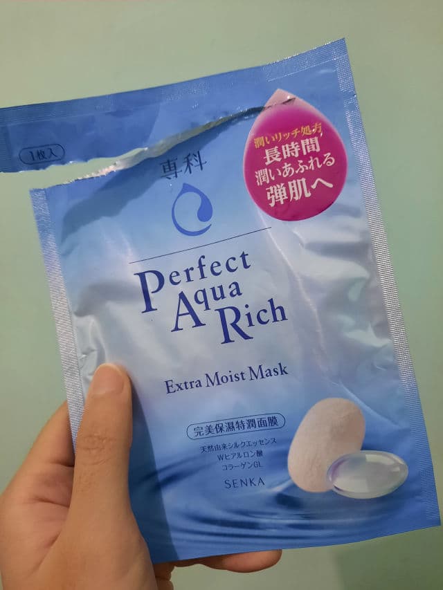 Senka Perfect Aqua Rich Extra Moist Mask review photo by danamitha