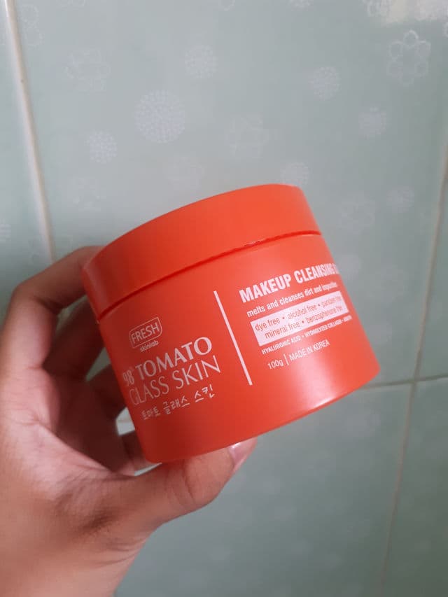 Fresh Skinlab Tomato Glass Skin Makeup Cleansing Oil Balm review photo by daniellejayne
