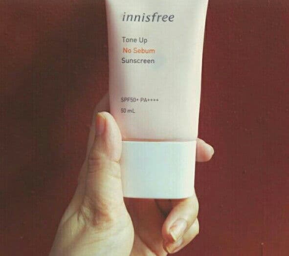 INNISFREE Tone-Up No Sebum Sunscreen SPF50 PA++++ review photo by deby