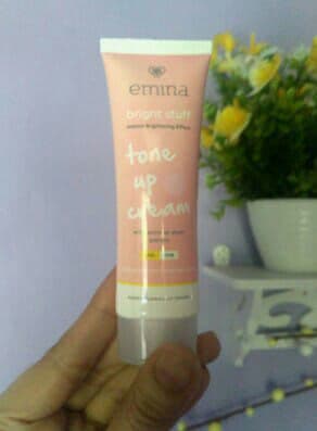 Emina Bright Stuff Tone Up Cream review photo by deby