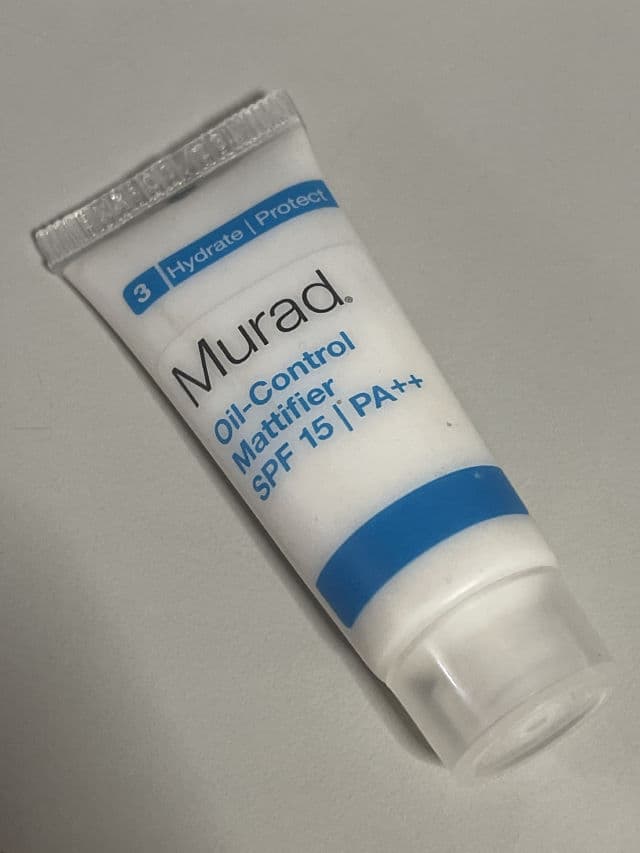 Murad Oil-Control Mattifier SPF 15 review photo by dengsoon6