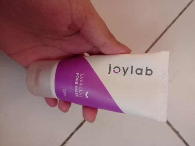 Joylab Lava Clay Pore Mask review photo by Destario