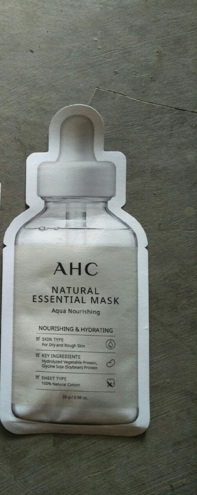 AHC Natural Essential Mask Aqua Brightening review photo by destikaerna