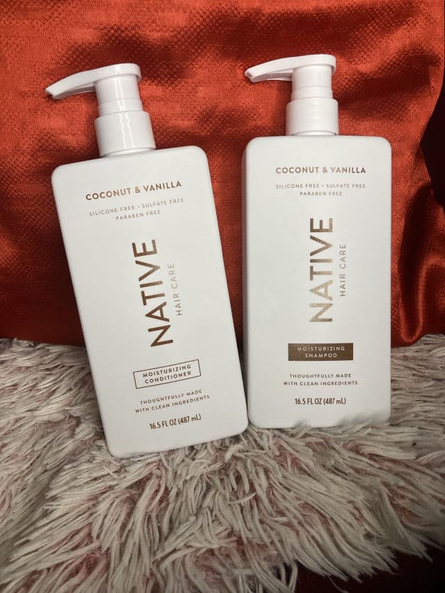 NATIVE Coconut & Vanilla Moisturizing Facial Cleanser review photo by wayner12
