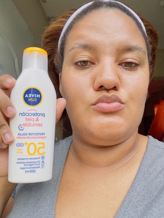 Nivea Sun Protector Solar Facial review photo by idatatis14