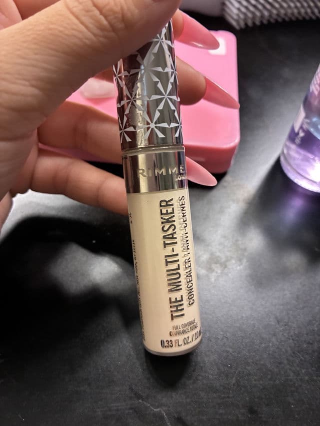 Rimmel The Multi-Tasker Concealer review photo by elianys2