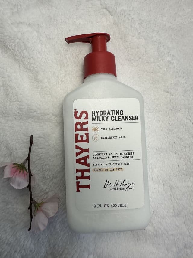Snow Mushroom Hydrating Milky Cleanser product review