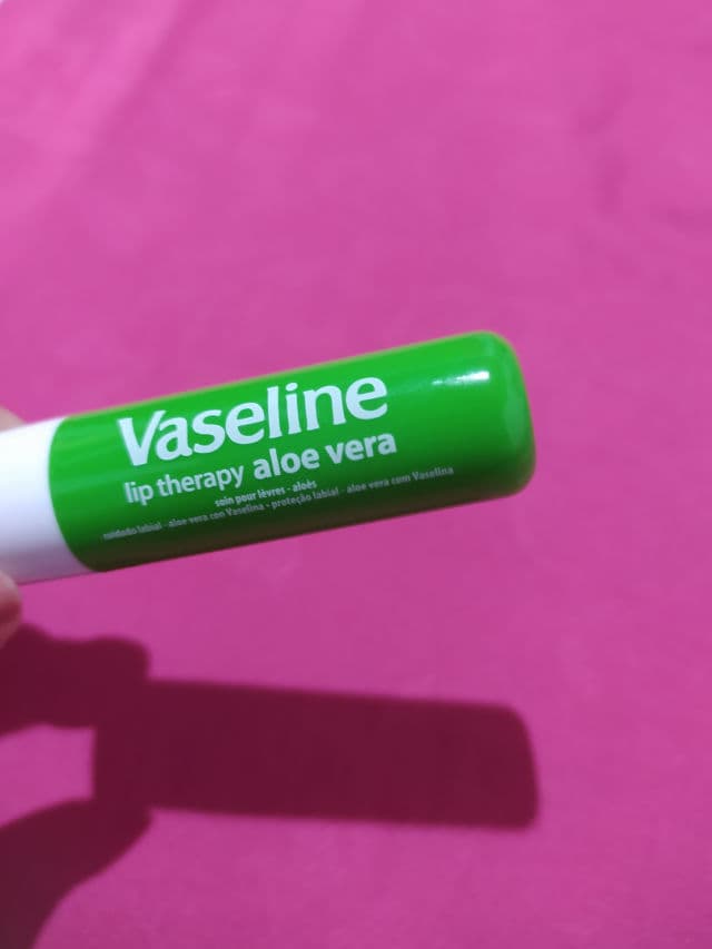 Vaseline Lip Therapy Aloe Vera Stick review photo by egibusyeo