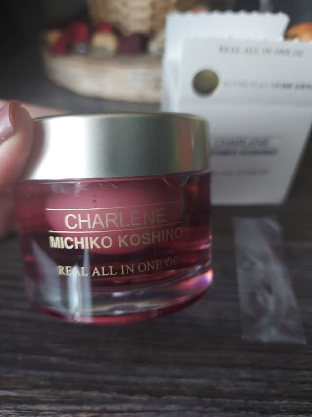 Charlene Real All in One Gel Cream review photo by EkaterinKat