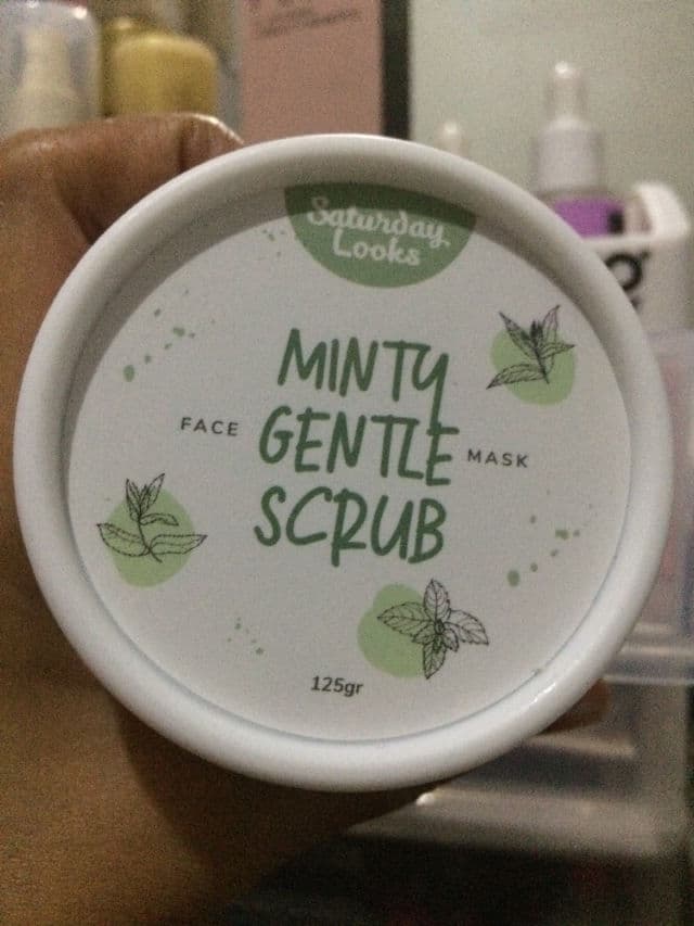Saturday Looks Minty Gentle Scrub Face Mask review photo by elvautami