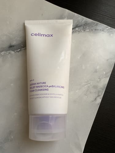 CELIMAX Derma Nature Relief Madecica PH Balancing Foam Cleansing review photo by elvina