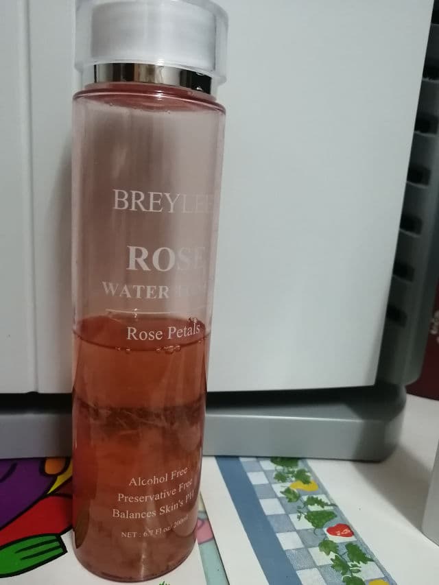 Breylee Rose Water Toner review photo by Emilylyl