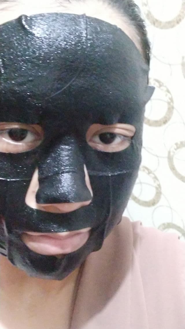 SNP Charcoal Mineral Black Ampoule Mask review photo by emulsyen