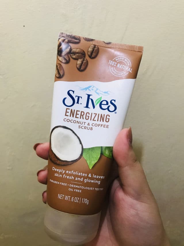 St. Ives Energizing Coconut & Coffee Face Scrub review photo by estella