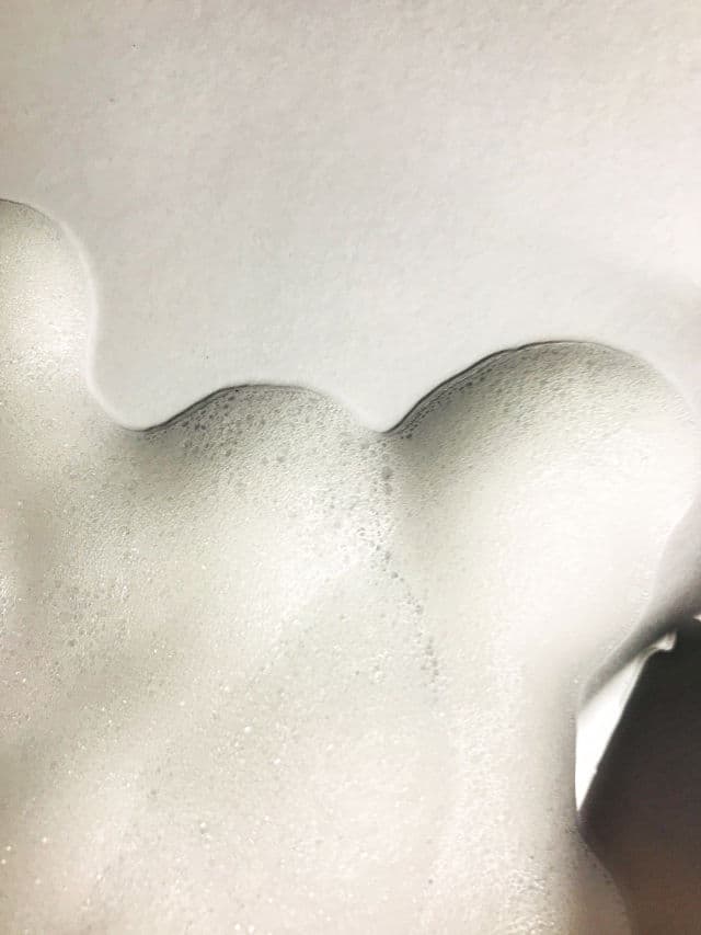Dear, Klairs Rich Moist Foaming Cleanser review photo by estella