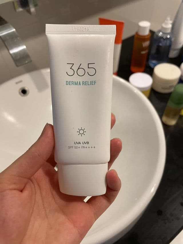 Round Lab 365 Derma Relief Sun Cream SPF50+ PA++++ review photo by eunicejx