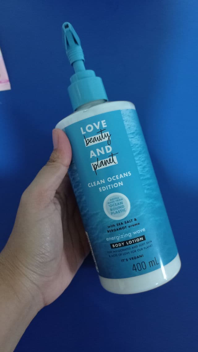 Love Beauty and Planet Sea Salt & Bergamot Energizing Wave Body Lotion review photo by eva83