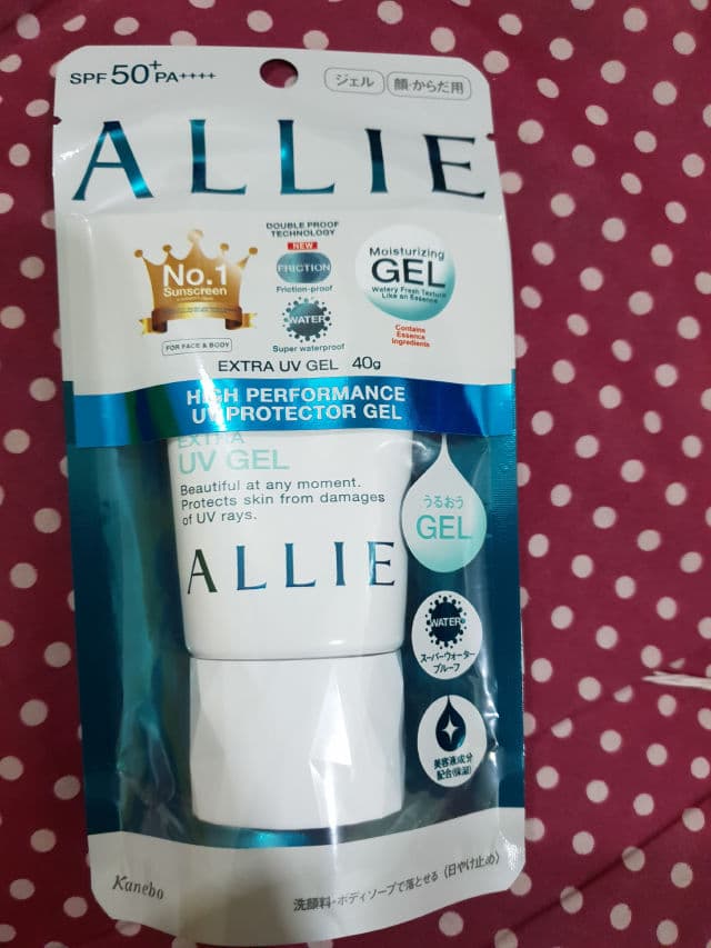 Extra UV Gel SPF50 + PA ++++ product review
