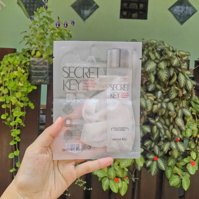 SECRET KEY Starting Treatment Essential Mask Sheet review photo by fadaychickin