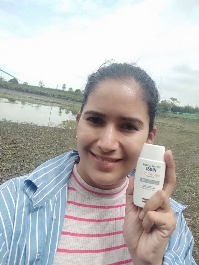 ISDIN Foto Ultra 100 Spot Prevent Fusion Fluid SPF 50+ review photo by JenniferS