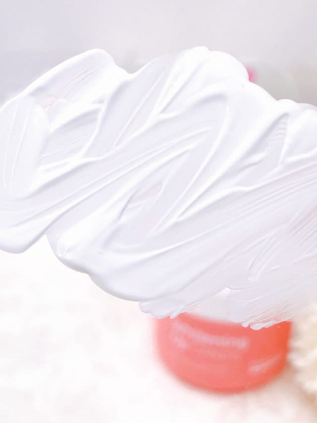 Pour La Peau Whitening Up Cream review photo by felyfey
