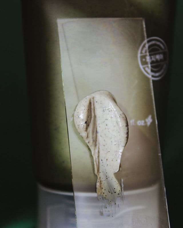 ISNTREE Real Mugwort Clay Mask review photo by flanerian