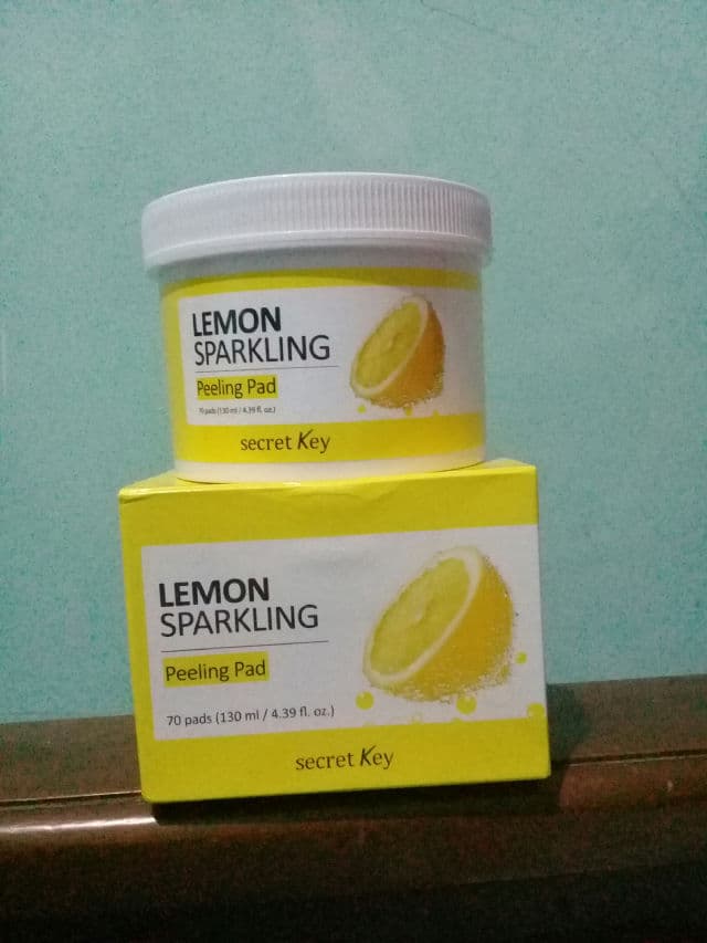 SECRET KEY Lemon Sparkling Peeling Pad review photo by foxyglow