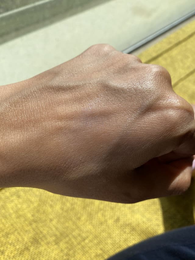 Ren Clean Screen Mineral SPF 30 Mattifying Face Sunscreen review photo by farnaz