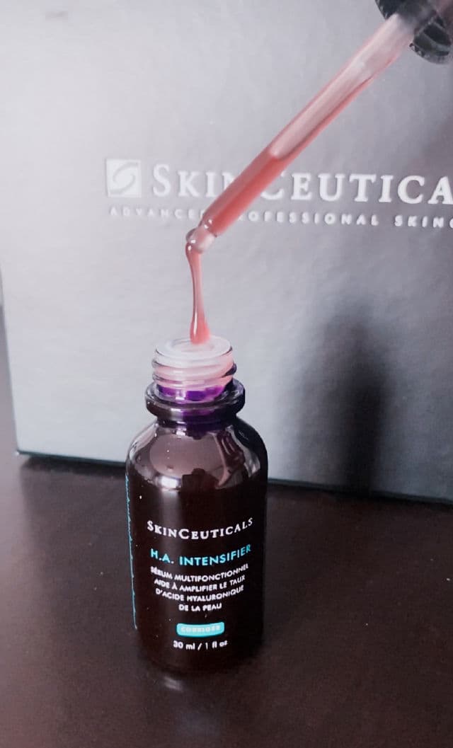 SkinCeuticals H.A. Intensifier review photo by glamoxur