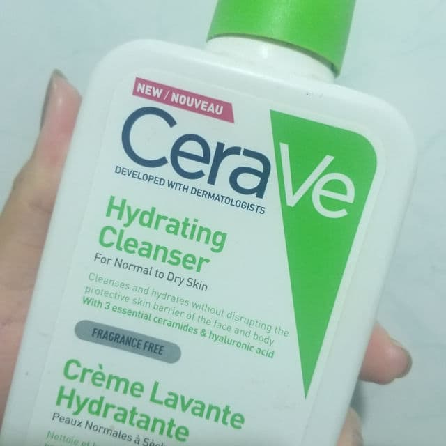 CeraVe Hydrating Facial Cleanser review photo by glowphei