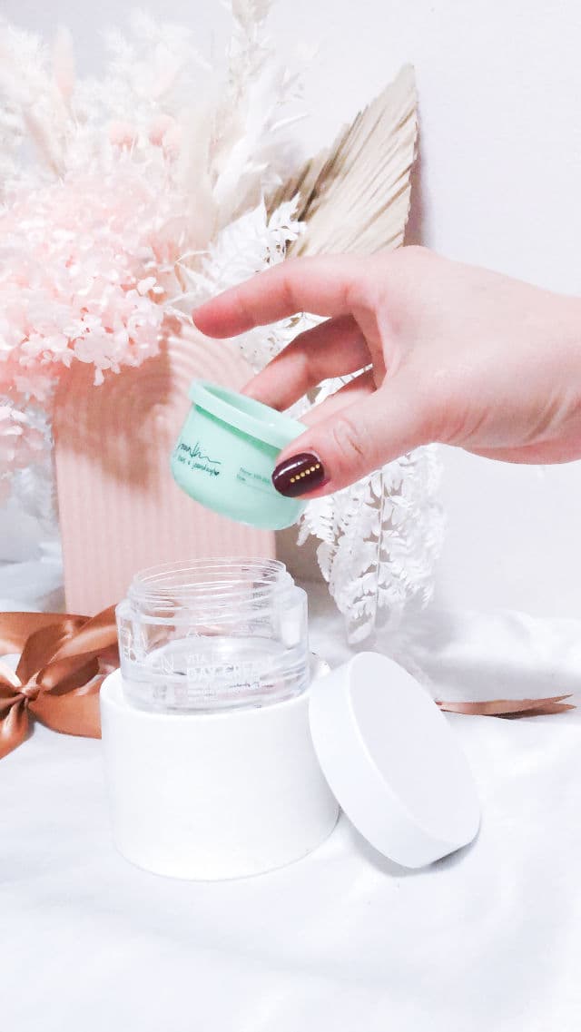 NEOGEN Vita Duo Joan Day Cream review photo by glowyourskinaus