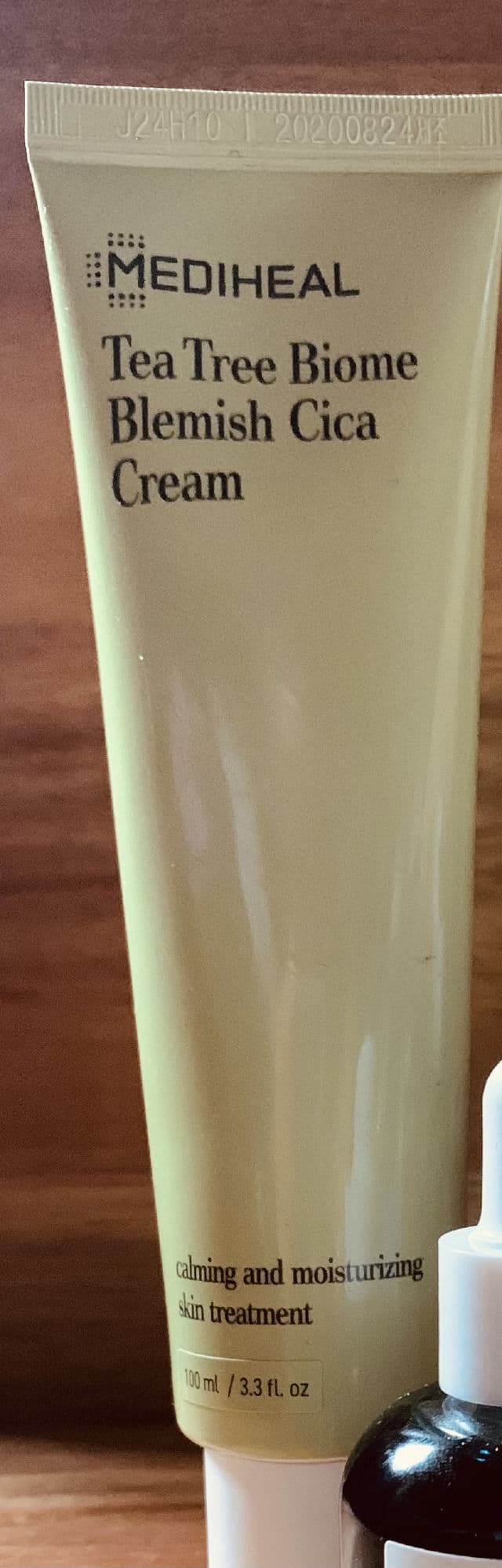 MEDIHEAL Tea Tree Biome Blemish Cica Cream review photo by greenmilamonster