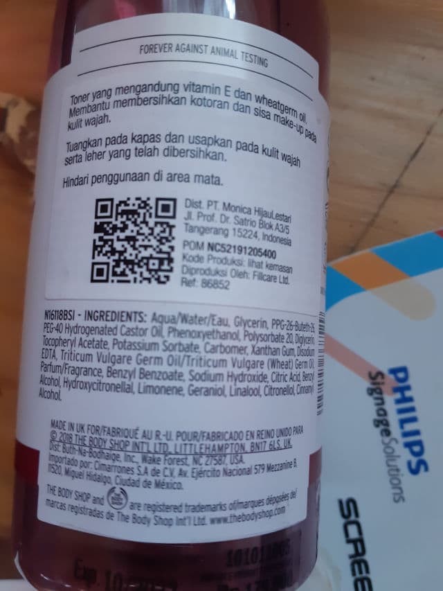 The Body Shop Vitamin E Hydrating Toner [2018 Version] review photo by han