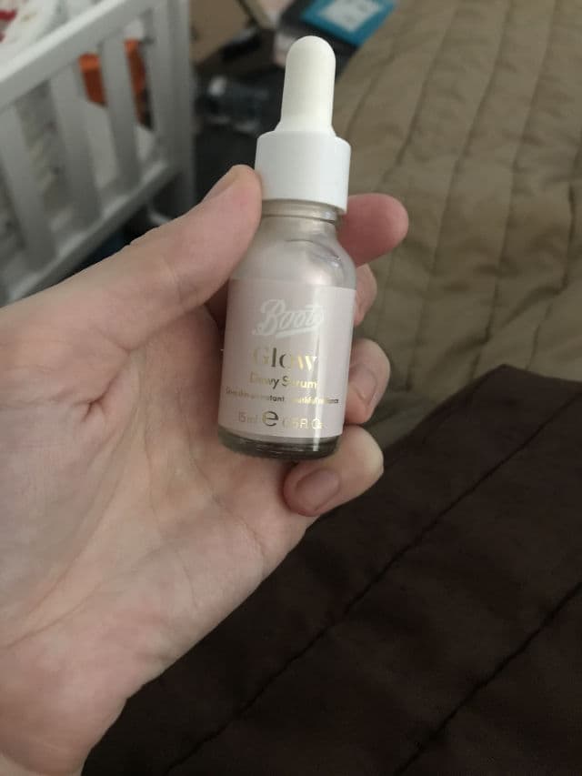 Boots Glow Dewy Serum review photo by han18