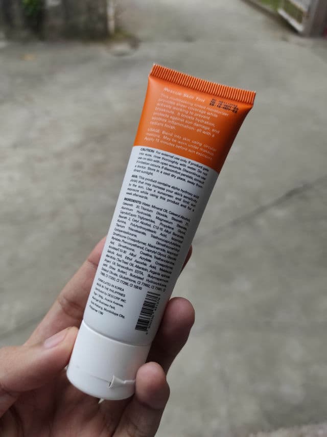 QUICK FX Pimple Eraser Rescue Skin Tint review photo by haroldumb
