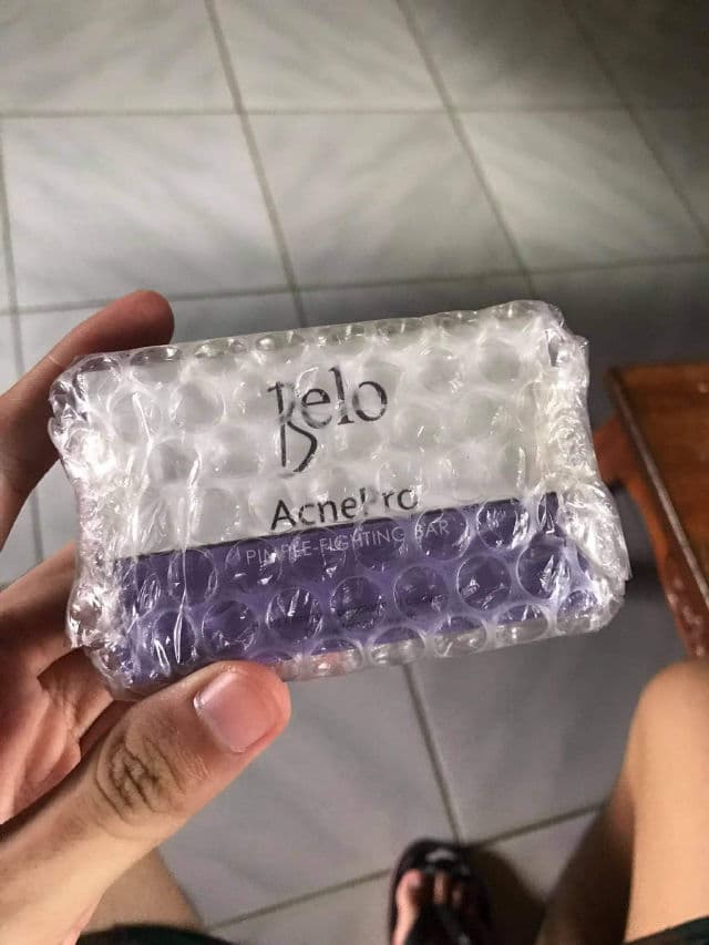 Belo Essentials AcnePro Pimple-Fighting Bar review photo by haroldumb