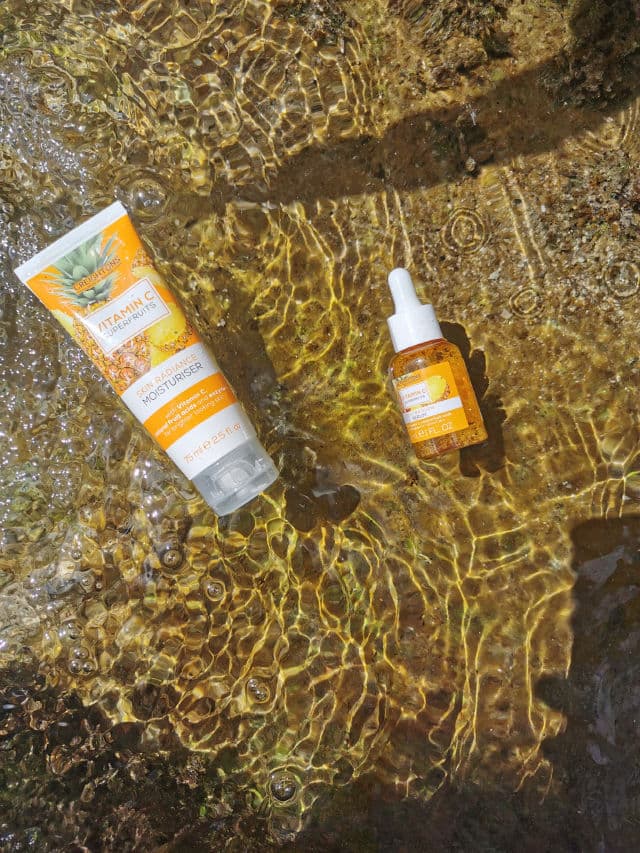Creightons Vitamin C Superfruits Skin Radiance Moisturiser review photo by hashiskincare